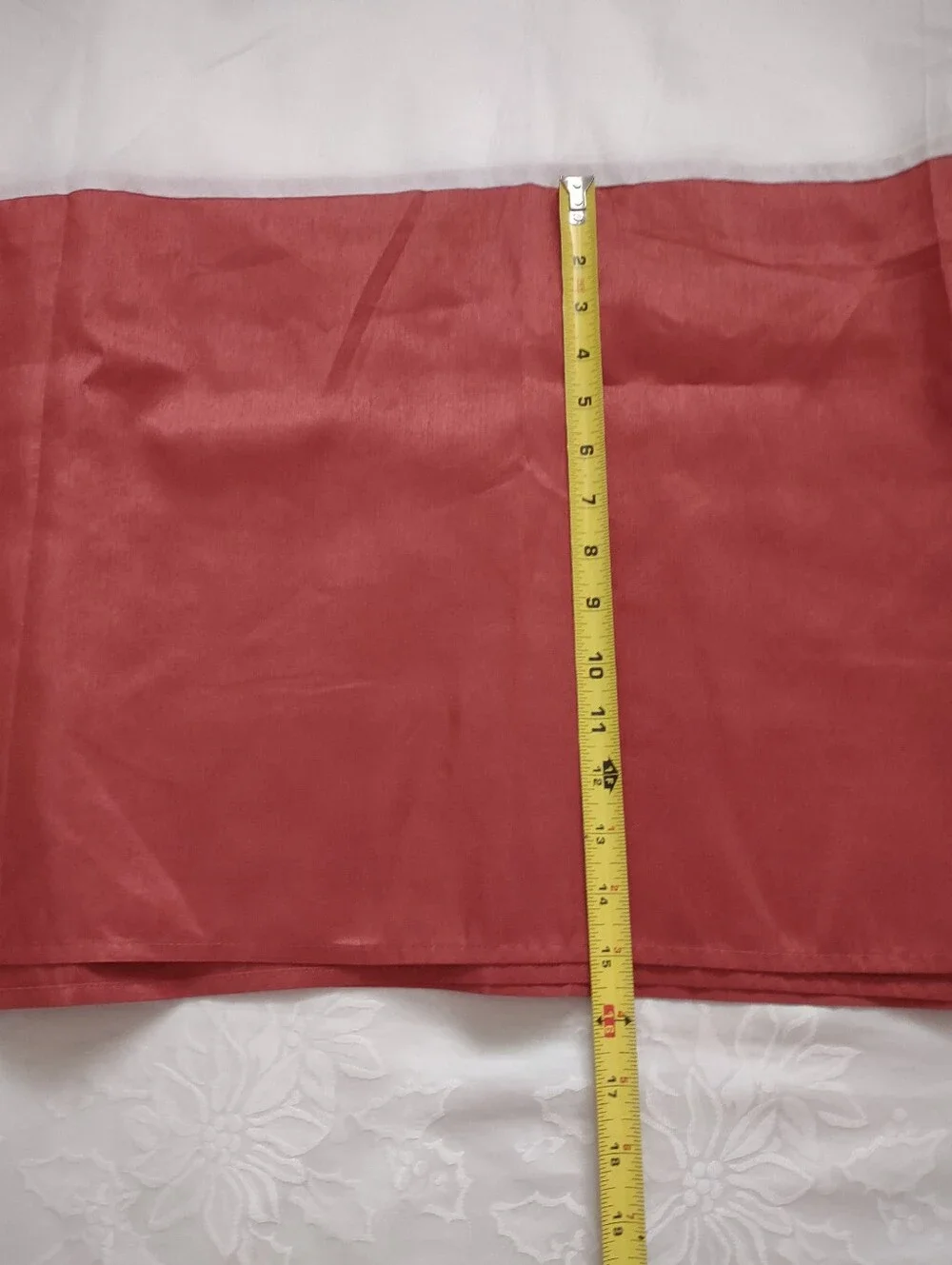 N/A queen bedskirt